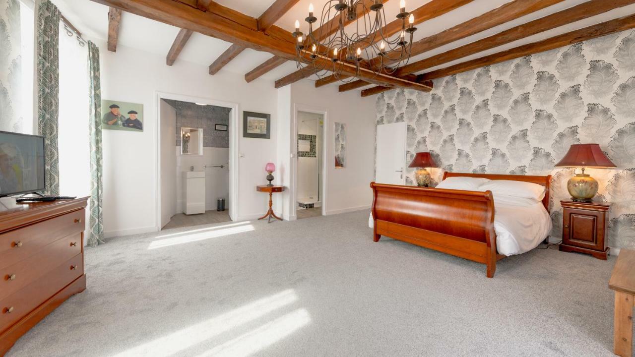 Auberge Du Noyer Londigny Bagian luar foto